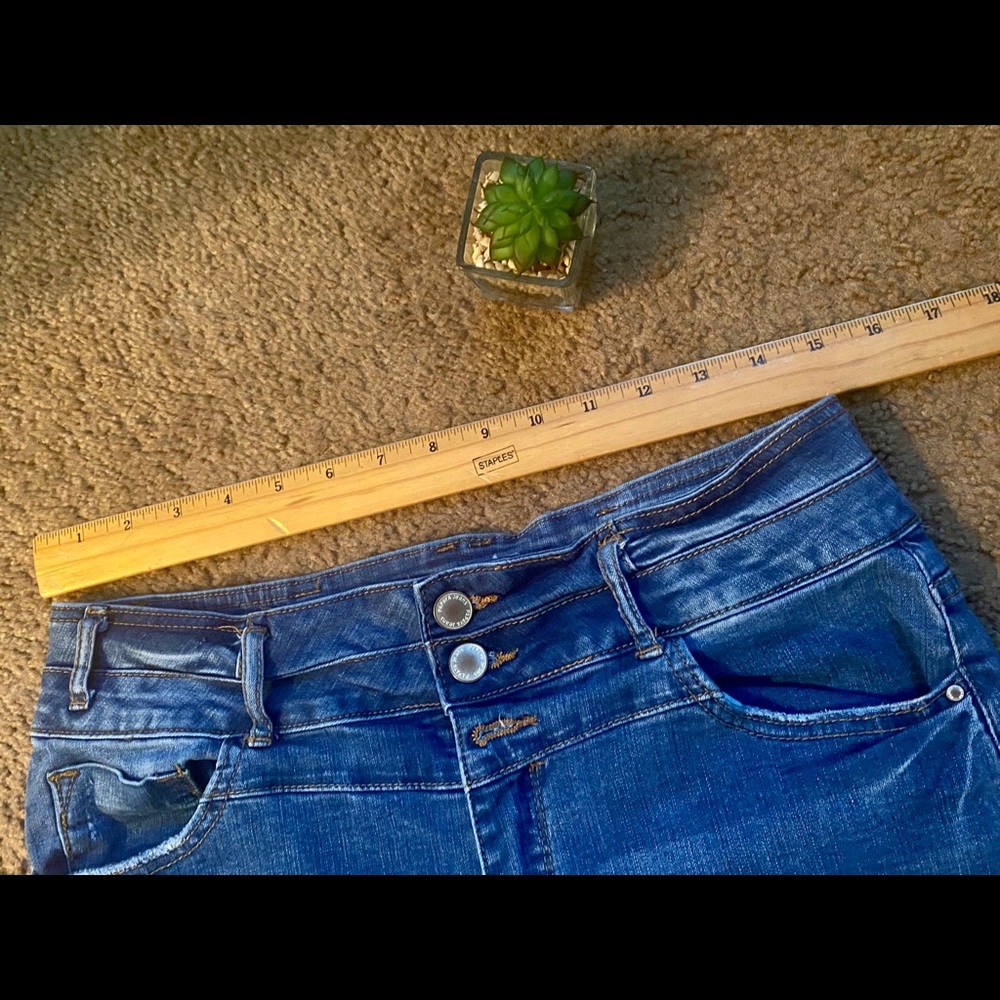 PAPAYA HIGH RISE CUFF SHORTS Size Large - Picture 9 of 13